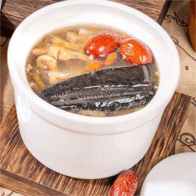 خرید سوپ فوری چینی دارویی کم کالری پخته شده گانودرم دندروبیوم استخوان اژدها تولید آنلاین